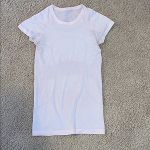 Women’s Swiftly Tech Short Sleeve